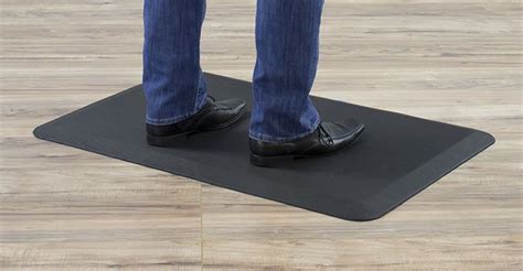 18 Best Standing Desk Mats To IMPROVE Comfort in 2024