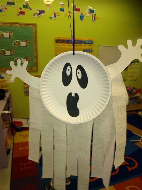 Halloween Crafts Of Funny Ghost (con immagini) | Artigianato di ...