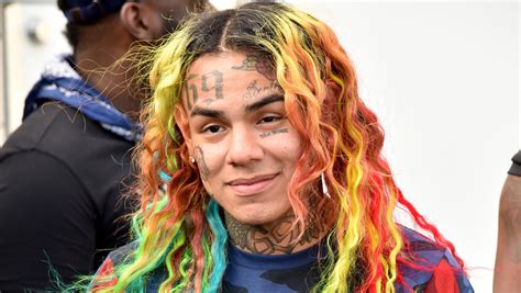 6ix9ine's 5 Tattoos & ihre Bedeutungen | CDhistory