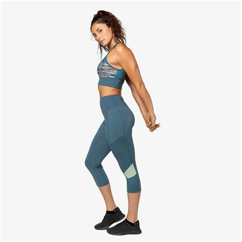 Women's Performance Activewear | Running and Travel Apparel for Women ...