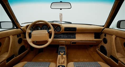 The interior of this custom Porsche 964 is almost too good to sit in ...