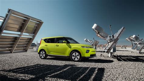 2020 Kia Soul EV's Estimated Range Jumps to 243 Miles