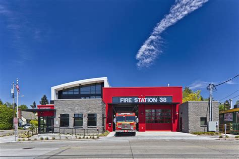 Seattle Fire Station No. 38 in the Hawthorne Hills neighborhood of ...