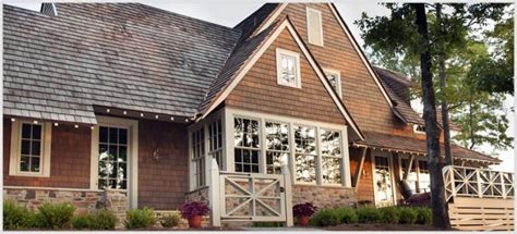 Cedar Wood Siding - Pros/Cons & Everything You Need To Know About It