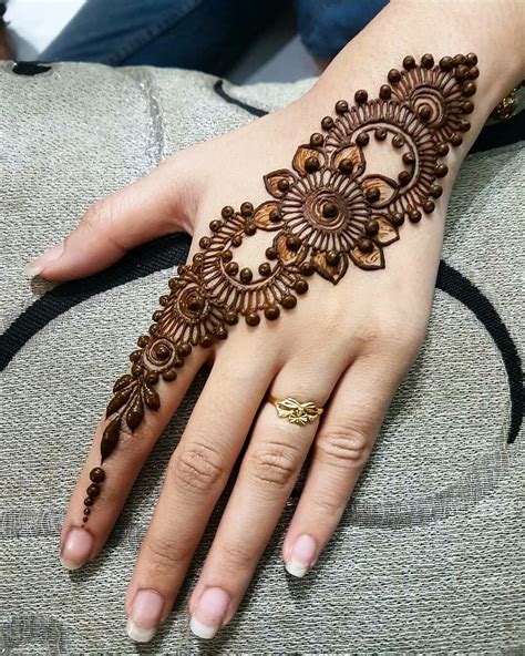 Pin by نوسة سهام on Henna et tattoo | Mehndi designs for beginners ...