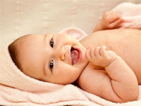 When do babies smile? Everything you need to know about this milestone