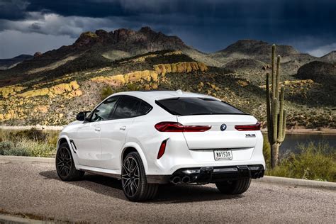 Stunning Images: 2020 BMW X6 M Competition in Mineral White