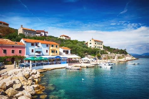 Things To Do On Cres Island, Croatia | Chasing the Donkey