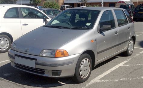 File:1998 Fiat Punto SX Selecta 1.2 Front.jpg - Wikimedia Commons