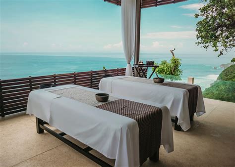 3 reasons why we love Alila VIllas Uluwatu | Honeycombers Bali