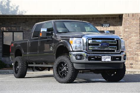 2016 Ford F-250 lift-3 - Trinity Motorsports