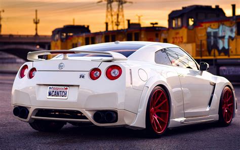 Custom Nissan GT-R [2560x1600] : carporn