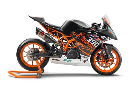 KTM Releases New Limited RC 390 R and SSP300 Kit For 2018 - autoevolution