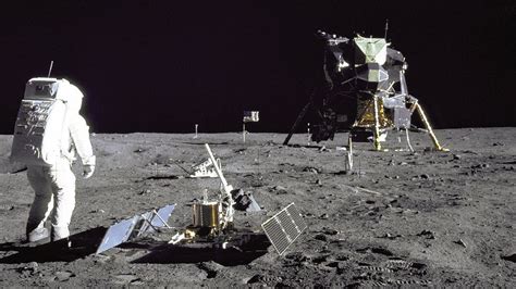 The full 3-hour broadcast of humanity's first walk on the moon ...