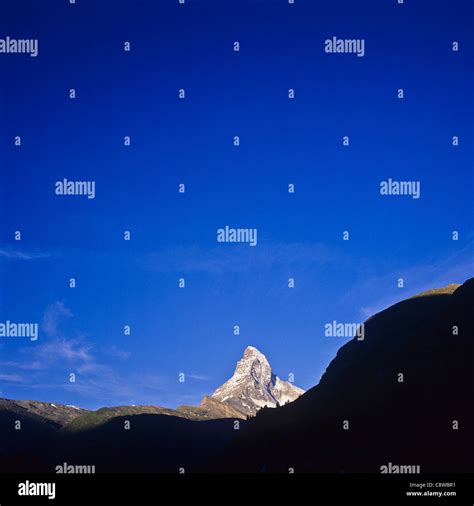 Sunrise on the Matterhorn Zermatt Valais Switzerland Stock Photo - Alamy