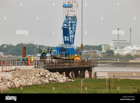 {Mersey Gateway Bridge Construction. Building trestle bridge across ...