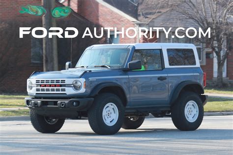 2023 Ford Bronco Heritage Edition In Carbonized Gray: Photos