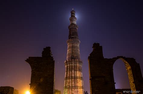 File:Qutab Minar at Night.jpg - Wikimedia Commons