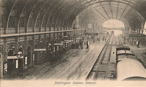 Estación de Paddington. La estación contaba entonces con sólo dos vías ...