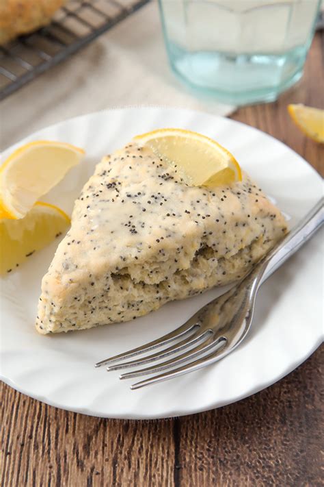 Lemon Poppy Seed Scones - Annie's Noms