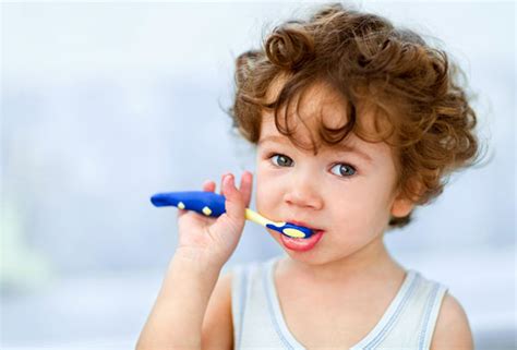 Tricks to Overcoming a Toddler’s Resistance to Tooth Brushing