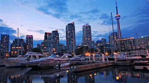 How to Plan the Perfect Trip to the Toronto Harbourfront - View the ...