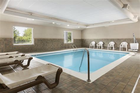 Holland Hotel Coupons for Holland, Michigan - FreeHotelCoupons.com