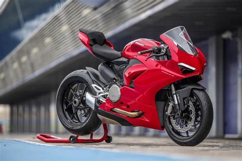 Ducati Panigale V2 launched in India at Rs 16.99 lakh - Motoarc ...