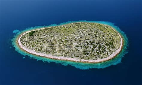 Daily Mail about Bavljenac: The incredible uninhabited Croatian island ...