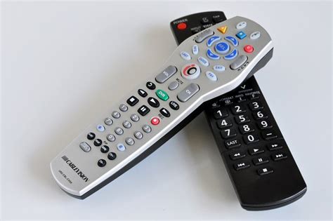 How to Set an Optimum Remote to a TV (with Pictures) | eHow