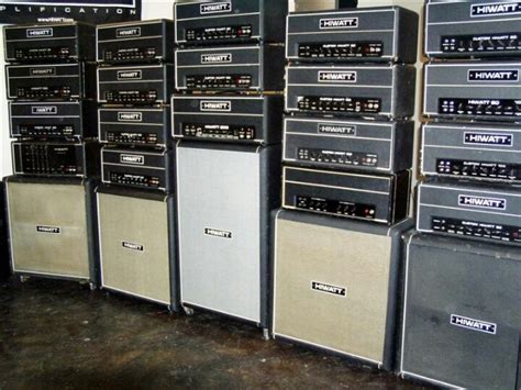 Hiwatt | Valve amplifier, Bass amps, Guitar gadgets