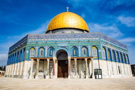 10 Spectacular Facts about Masjid Al Aqsa | Islamic Landmarks