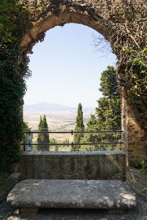 Exploring Pienza Italy; Restaurants and Sightseeing - wired2theworld