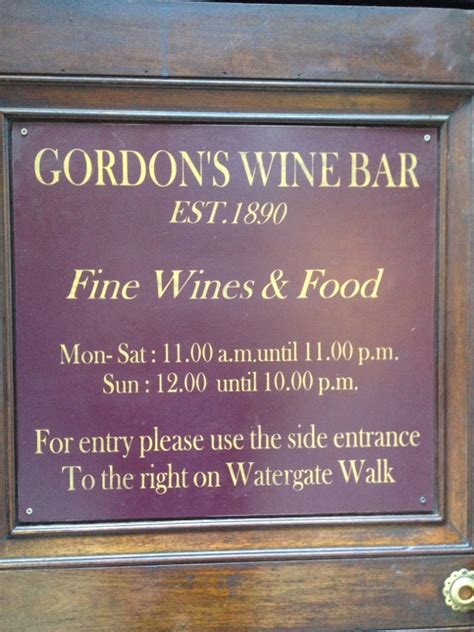 Gordon's Wine Bar - London - MilesGeek ️