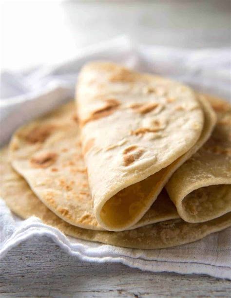 Easy Soft Flatbread Recipe (No Yeast) | RecipeTin Eats