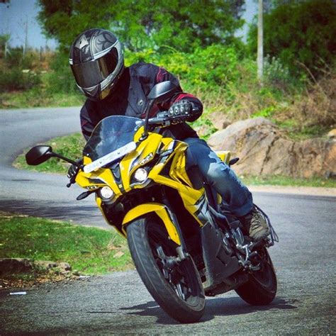 The Pulsar RS 200 full road test review now up on iamabiker.com 😎 # ...