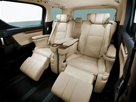 Singapore chauffeured Toyota Alphard luxury minivan rental, hire