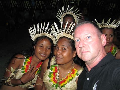 The Weary Traveller: Kiribati dancers