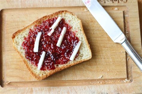 Wednesday Baking|How to Knead Bread Dough - The Frugal Girl