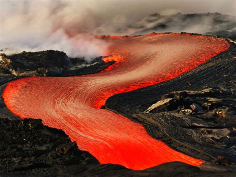 Dramatic lava flow in Hawaii - Photo 1 - Pictures - CBS News