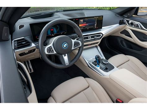 2023 BMW i4: 57 Interior Photos | U.S. News