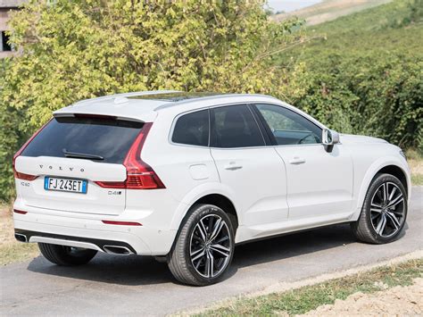 Fotos de Volvo XC60 D4 R-Design 2017