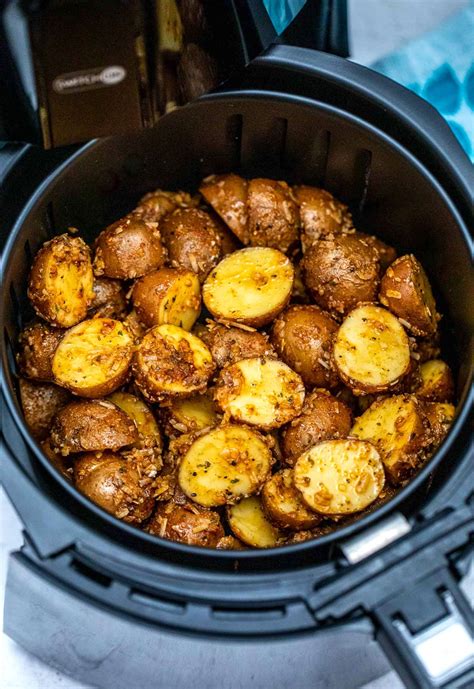 Crispy Air Fryer Potatoes Recipe [Video] - S&SM