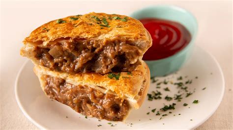 Boomerang’s Aussie Meat Pie Flavors — Boomerang's