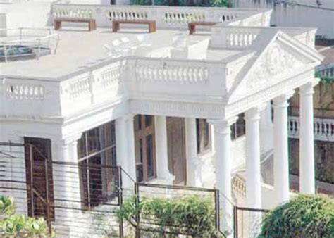 Shahrukh Khan's 2000 Cr Mannat Bungalow Photos - FilmiBeat