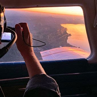 Columbia River Gorge Scenic Flight near Portland | Virgin Experience Gifts