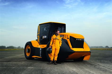 8 Fun Facts About JCB You Did Not Know About! | JCB Explore