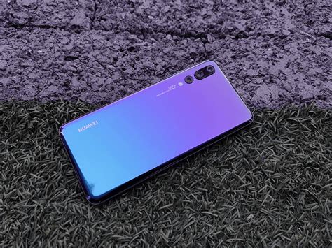 How did the Huawei P20 Pro "Gradient" color come to be?