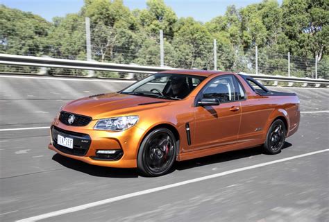 Holden Commodore SS-V Redline ute (2017, VFII, Australia) photos ...