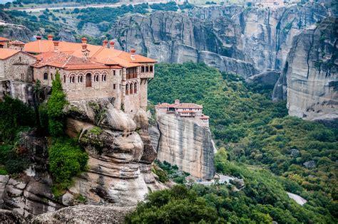 Ultimate Guide: How to Visit the Monasteries of Meteora, Greece